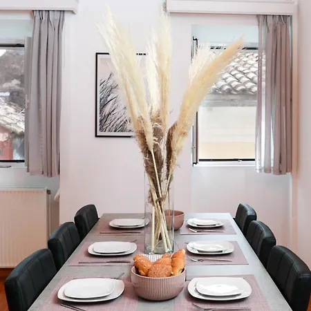 Ninemia Luxury Loft Apartment *